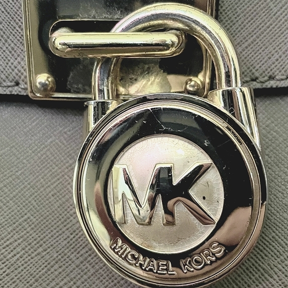 ♡AUTHENTIC ♡MICHAEL Kors Hamilton ♡Khaki ♡Saffiano Leather ♡Gold-Tone Lock Charm - Picture 3 of 11